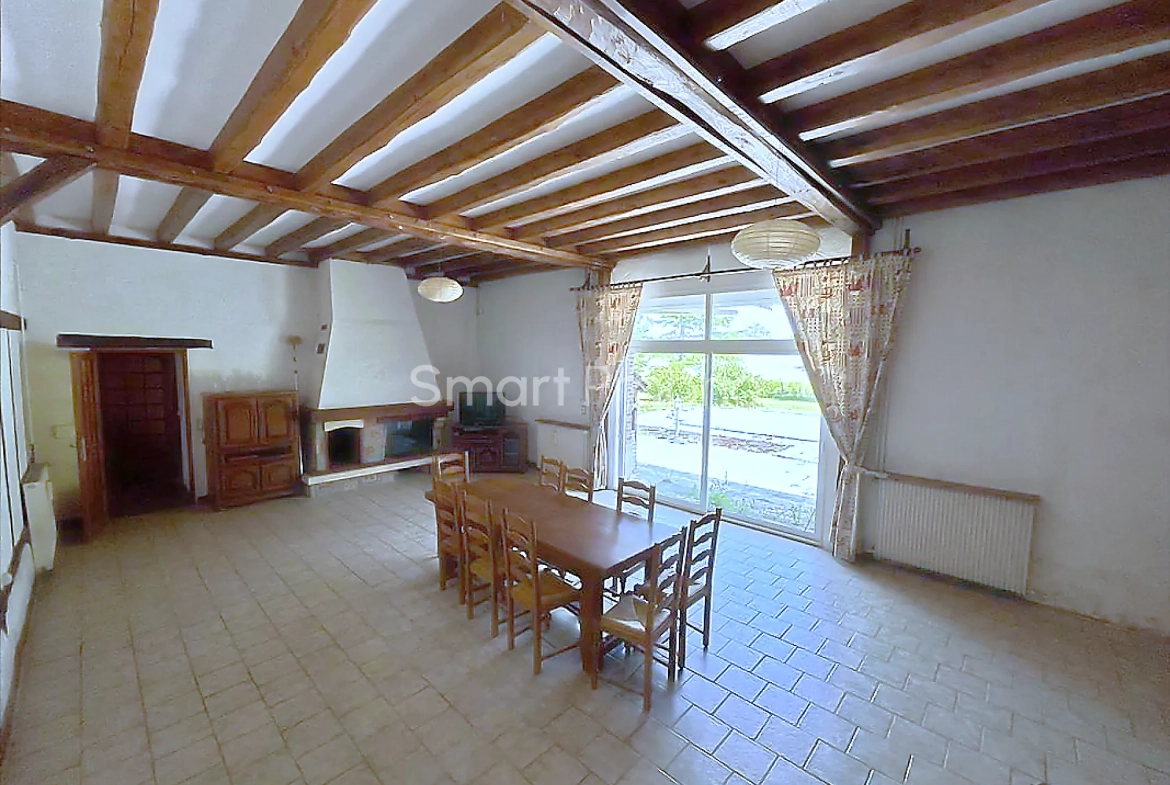 Longère à Pannes de 251 m² avec jardin, piscine et dépendances – Opportunité rare 