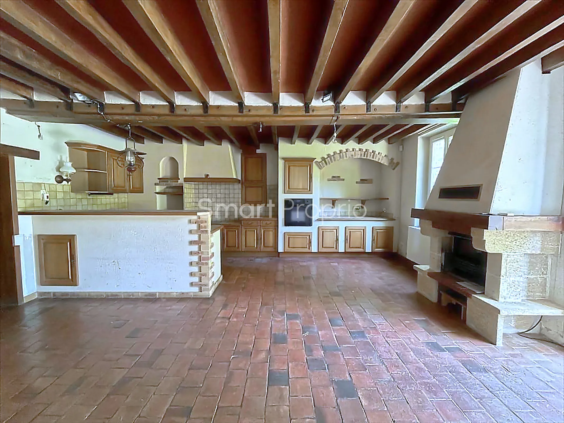 Longère à Pannes de 251 m² avec jardin, piscine et dépendances – Opportunité rare 
