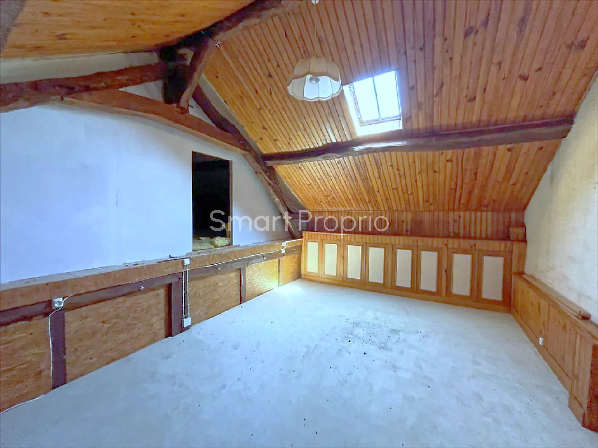 Longère à Pannes de 251 m² avec jardin, piscine et dépendances – Opportunité rare 