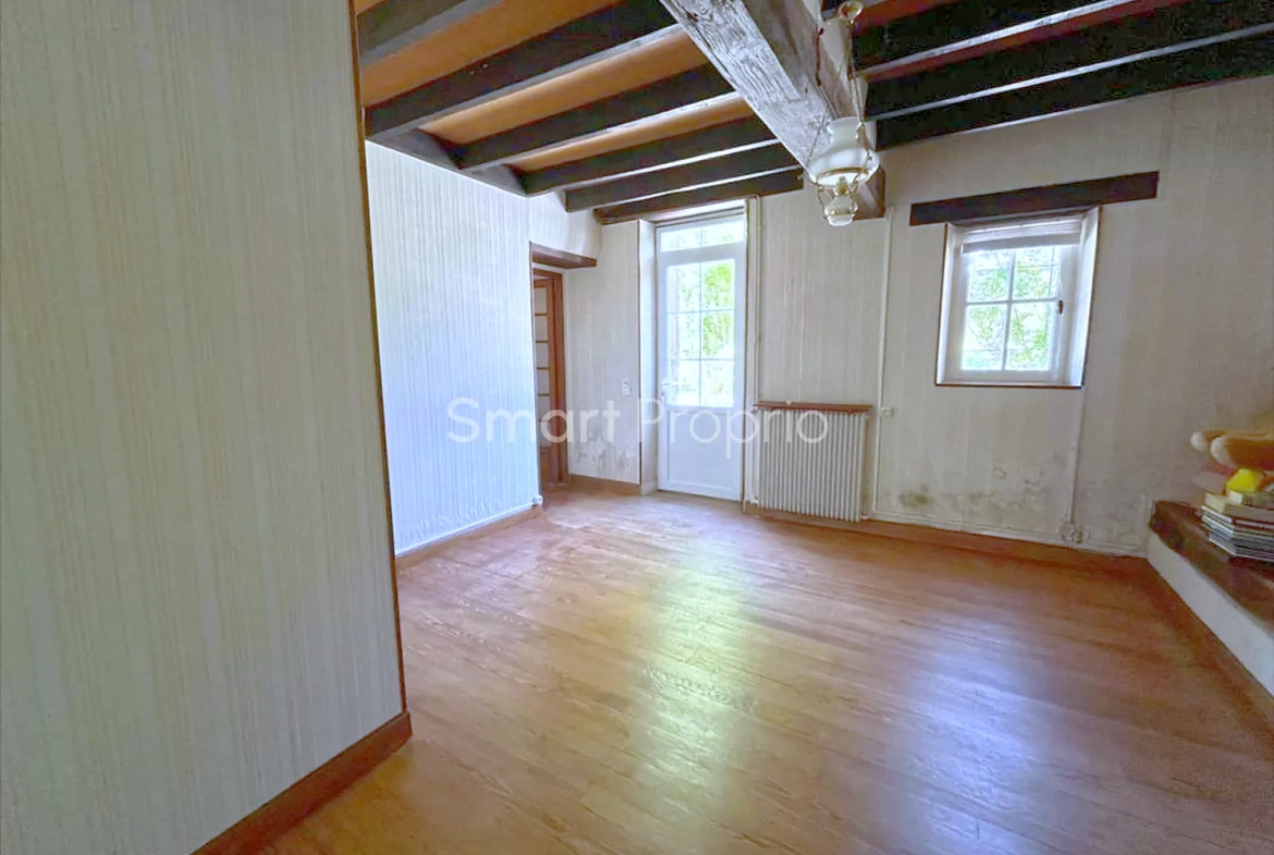 Longère à Pannes de 251 m² avec jardin, piscine et dépendances – Opportunité rare 