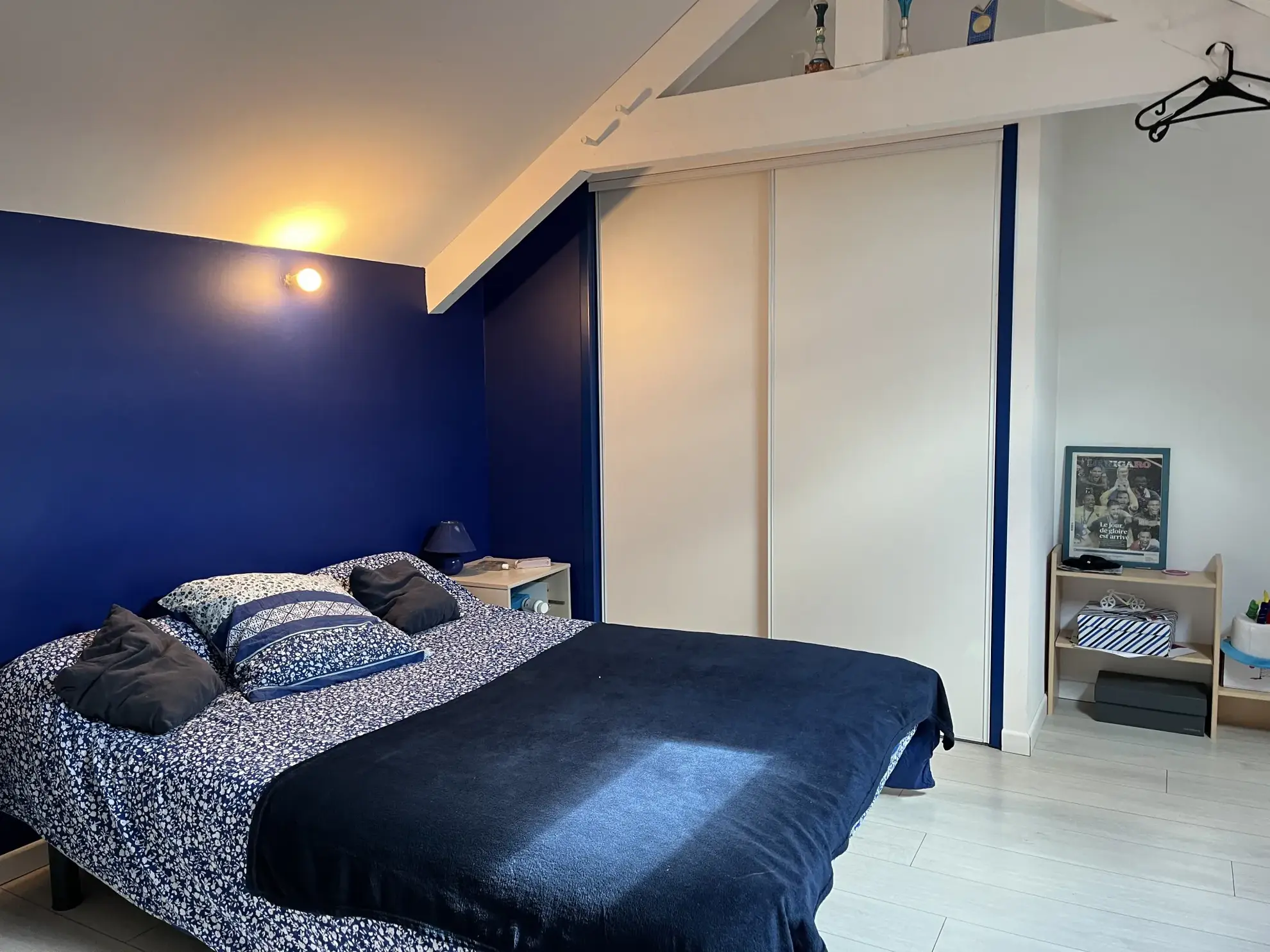 Maison familiale avec piscine, garage et panneaux photovoltaïques à Bazet 