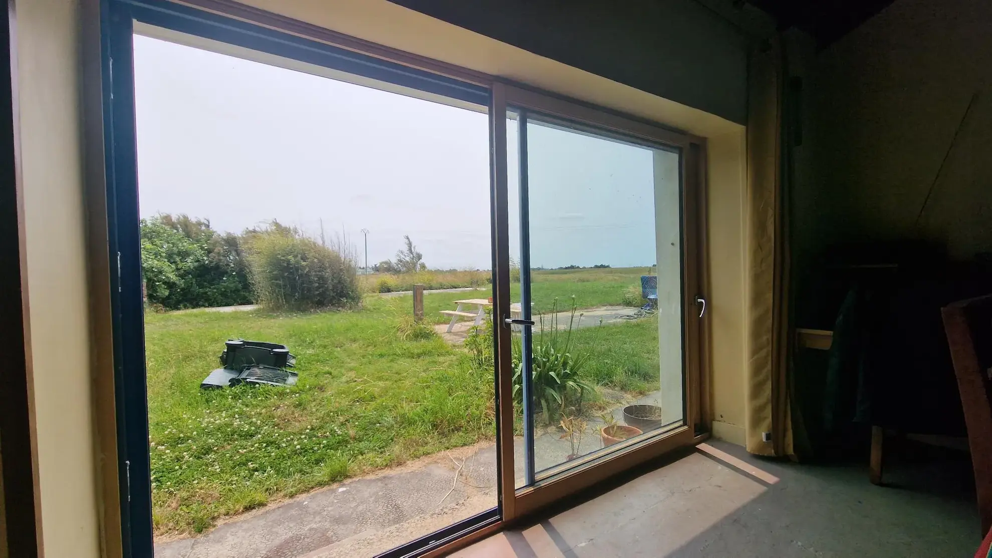 Longère en pierre de 150m2 à Bouin, potentiel d'aménagement, jardin de 1800m2, vente 289 000 EUR 