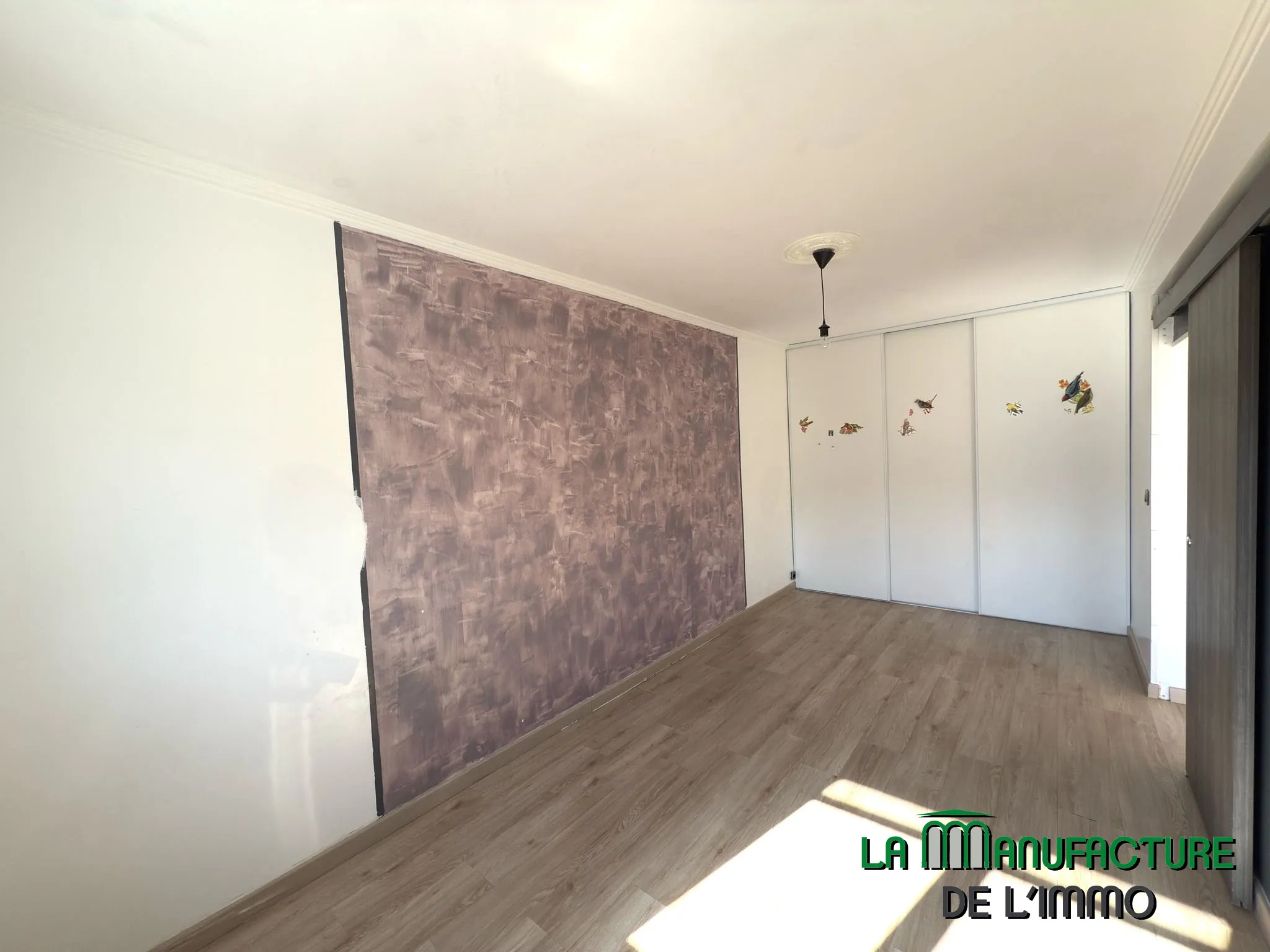 Appartement F4 rénové avec balcon, cave et garage à Montreynaud, Saint-Étienne 