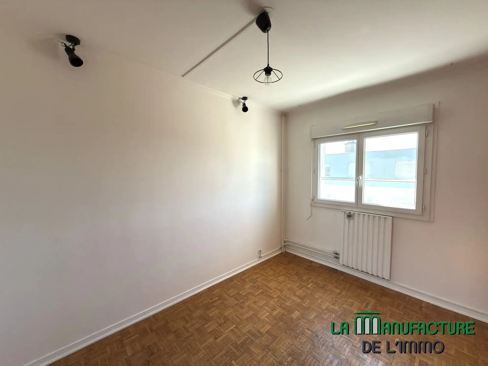 Appartement F4 rénové avec balcon, cave et garage à Montreynaud, Saint-Étienne 