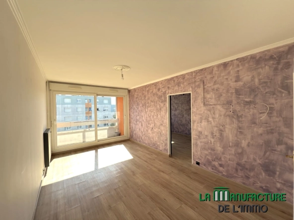 Appartement F4 rénové avec balcon, cave et garage à Montreynaud, Saint-Étienne