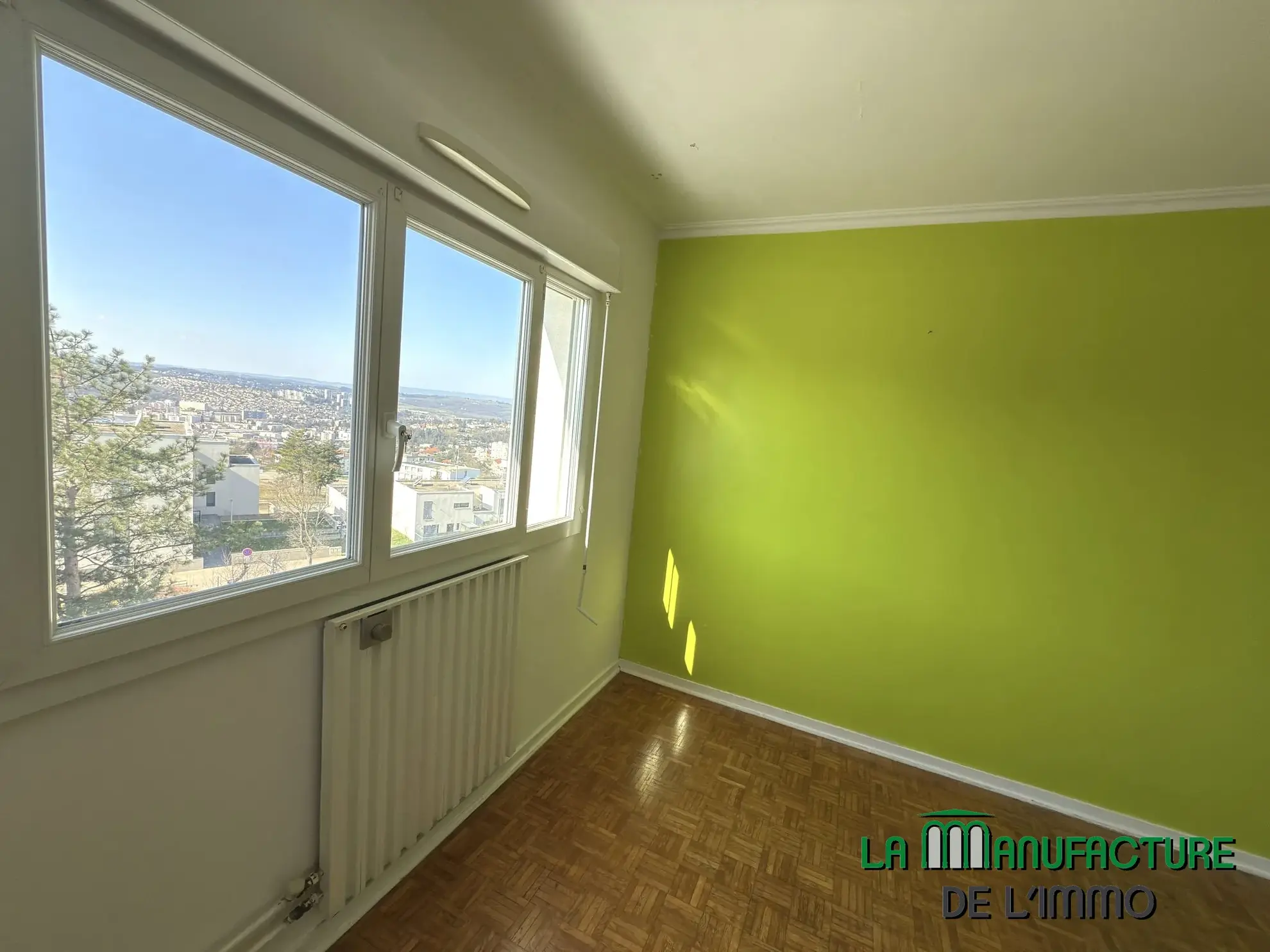 Appartement F4 rénové avec balcon, cave et garage à Montreynaud, Saint-Étienne 