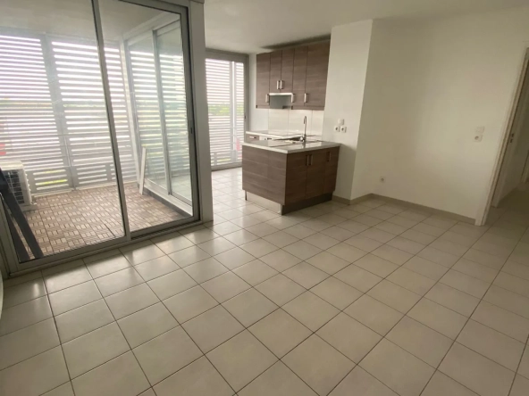 Appartement 3 pièces avec terrasse à vendre à Montpellier Près d'Arènes