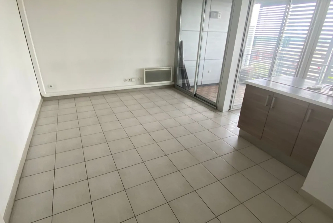 Appartement 3 pièces avec terrasse à vendre à Montpellier Près d'Arènes 