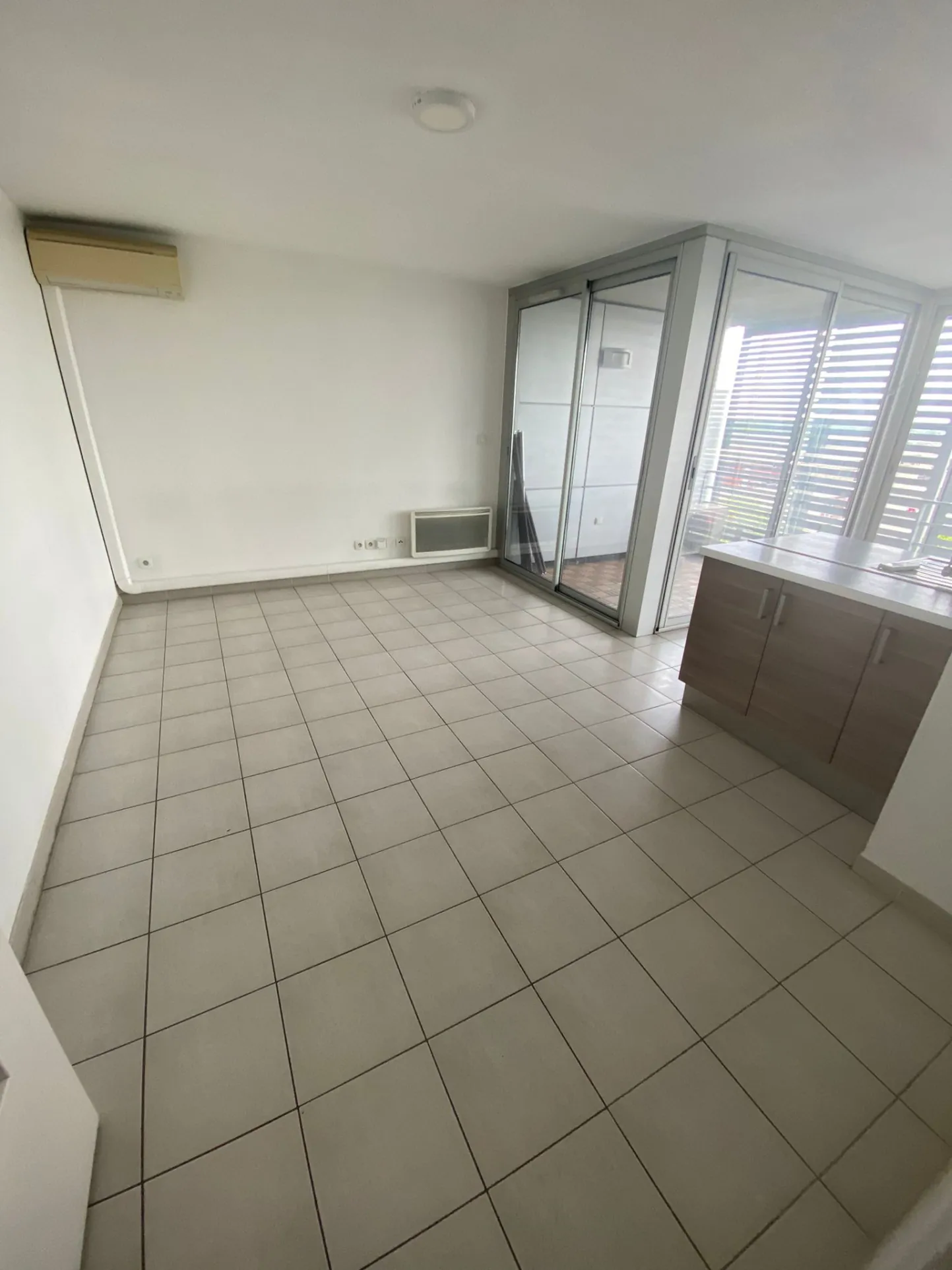Appartement 3 pièces avec terrasse à vendre à Montpellier Près d'Arènes 