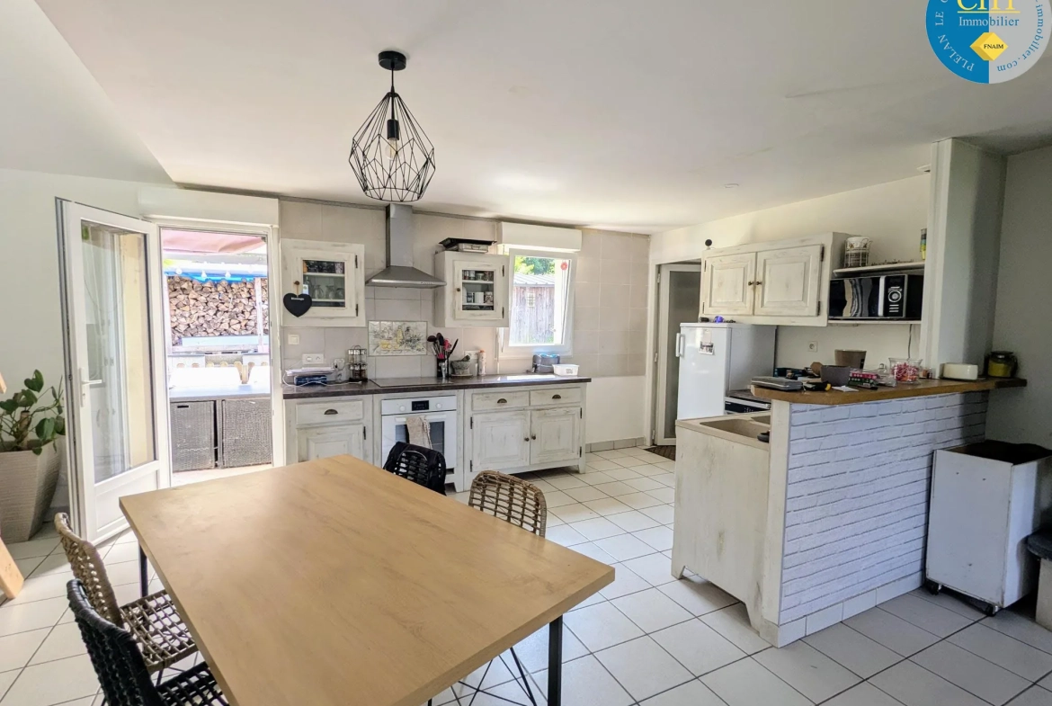 Maison 4 chambres à vendre à Beignon, Brocéliande - Espace, confort et environnement paisible 