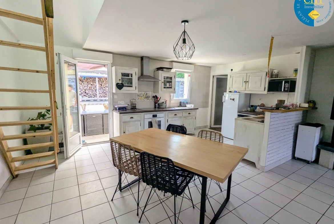 Maison 4 chambres à vendre à Beignon, Brocéliande - Espace, confort et environnement paisible 
