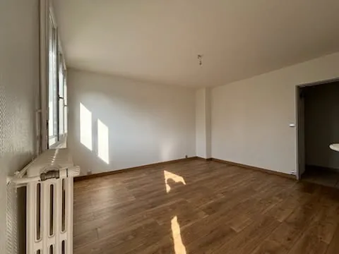 Appartement de 67 m² à Amiens, 2 chambres, proche commodités 