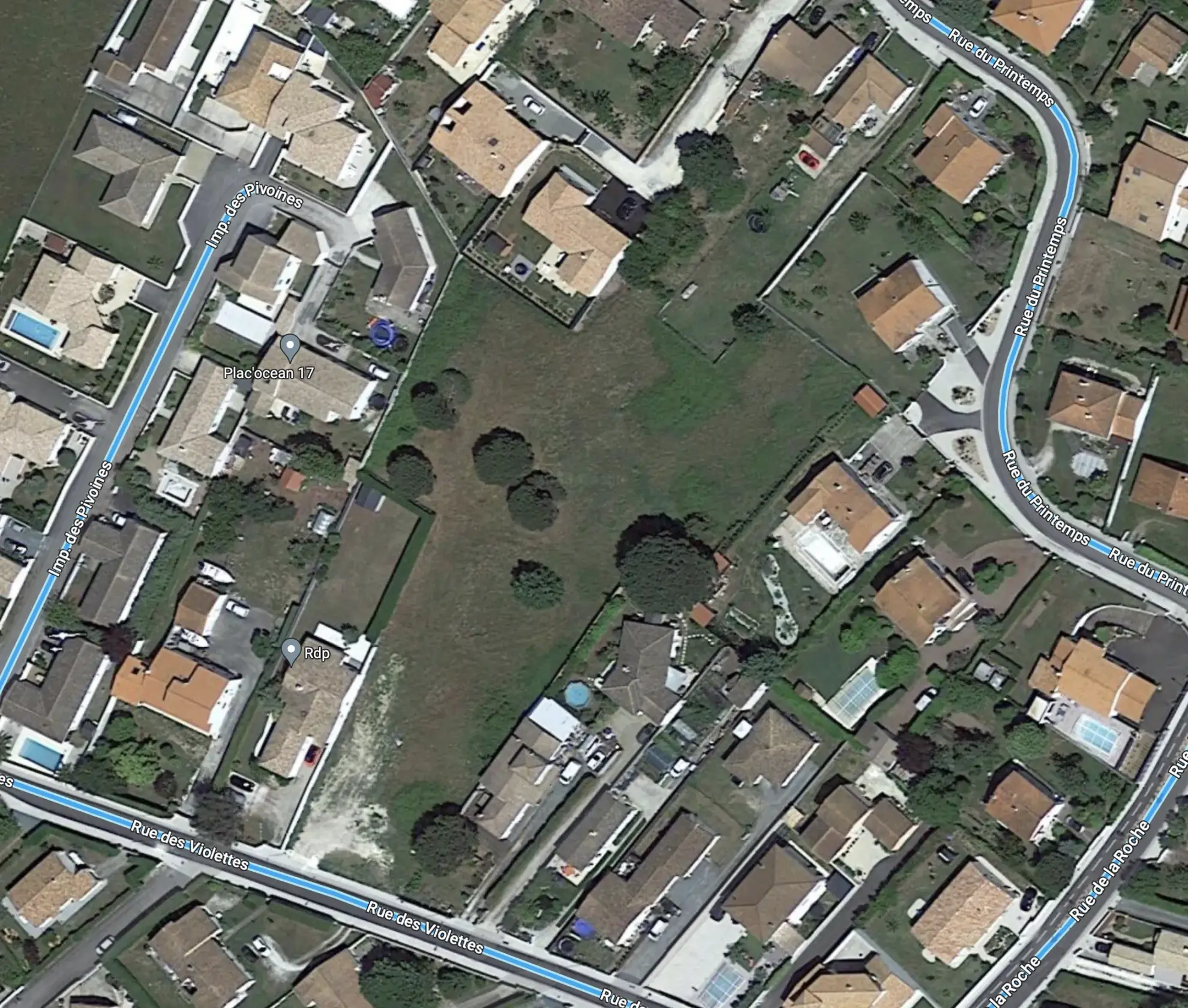 Terrain viabilisé de 390 m² à Vaux-sur-Mer, idéal pour votre projet immobilier ou investissement 