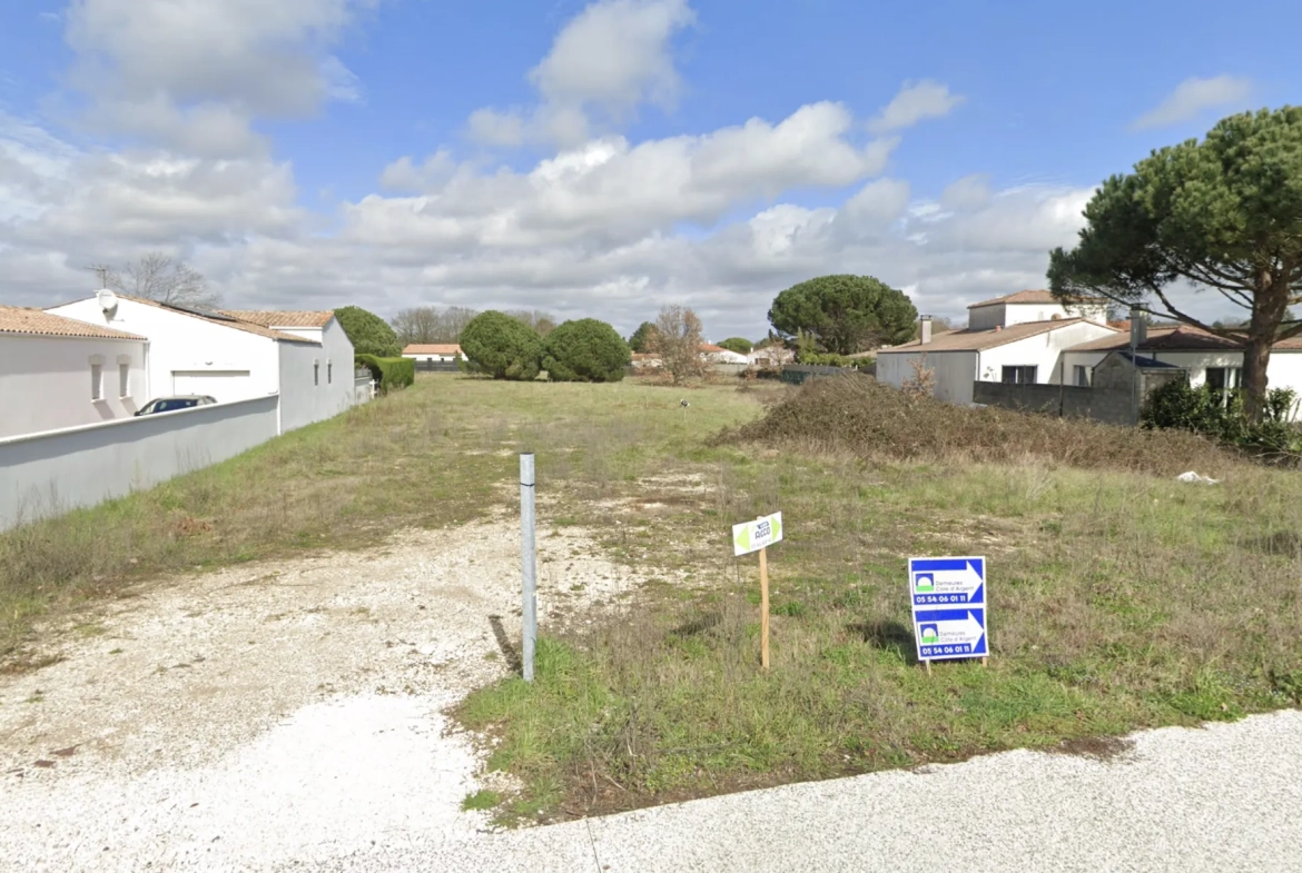 Terrain viabilisé de 390 m² à Vaux-sur-Mer, idéal pour votre projet immobilier ou investissement 