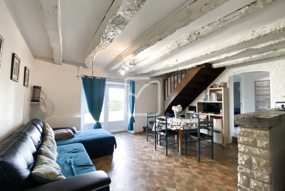 Magnifique ensemble immobilier avec vue imprenable, piscine et chalet à Liourdres 