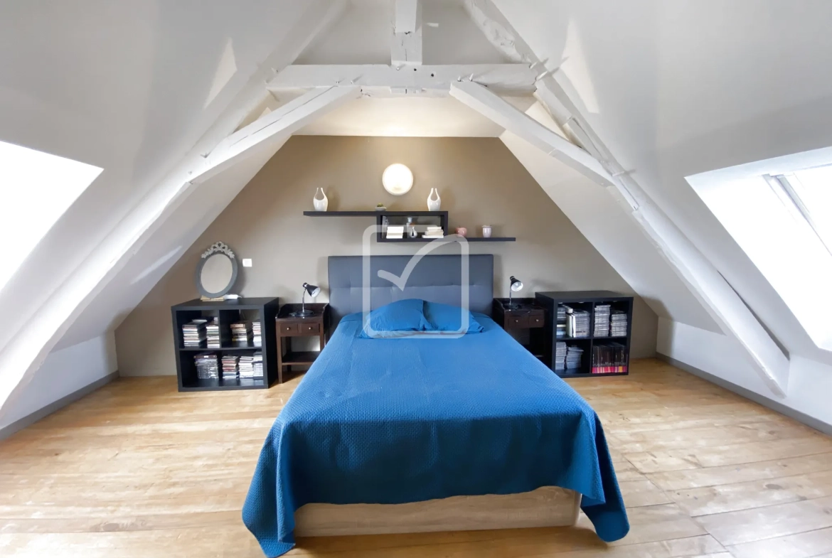 Magnifique ensemble immobilier avec vue imprenable, piscine et chalet à Liourdres 