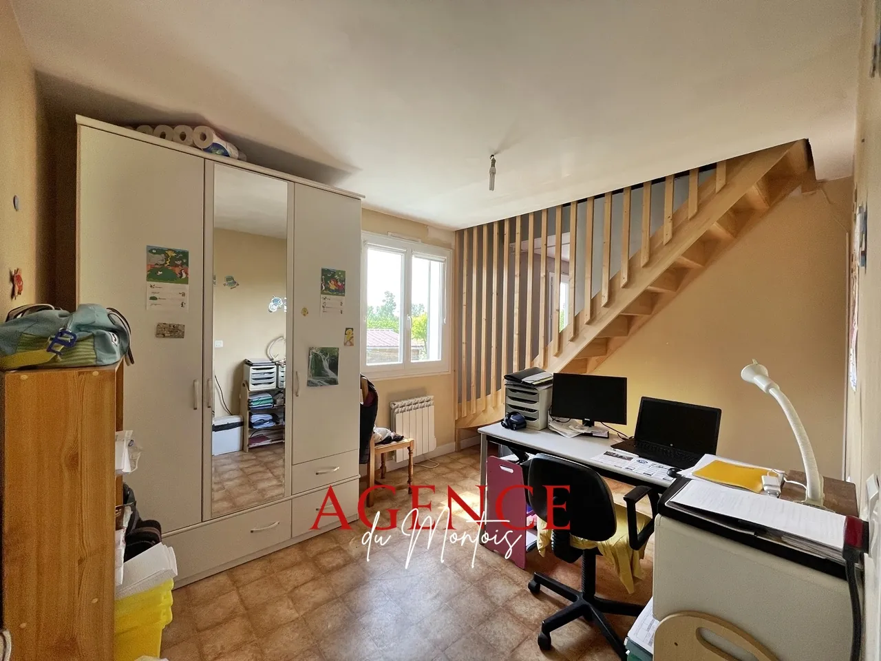Maison à vendre entre Montereau-sur-Yonne et Bray-sur-Seine, 3 chambres, jardin clos, garage, 1977 