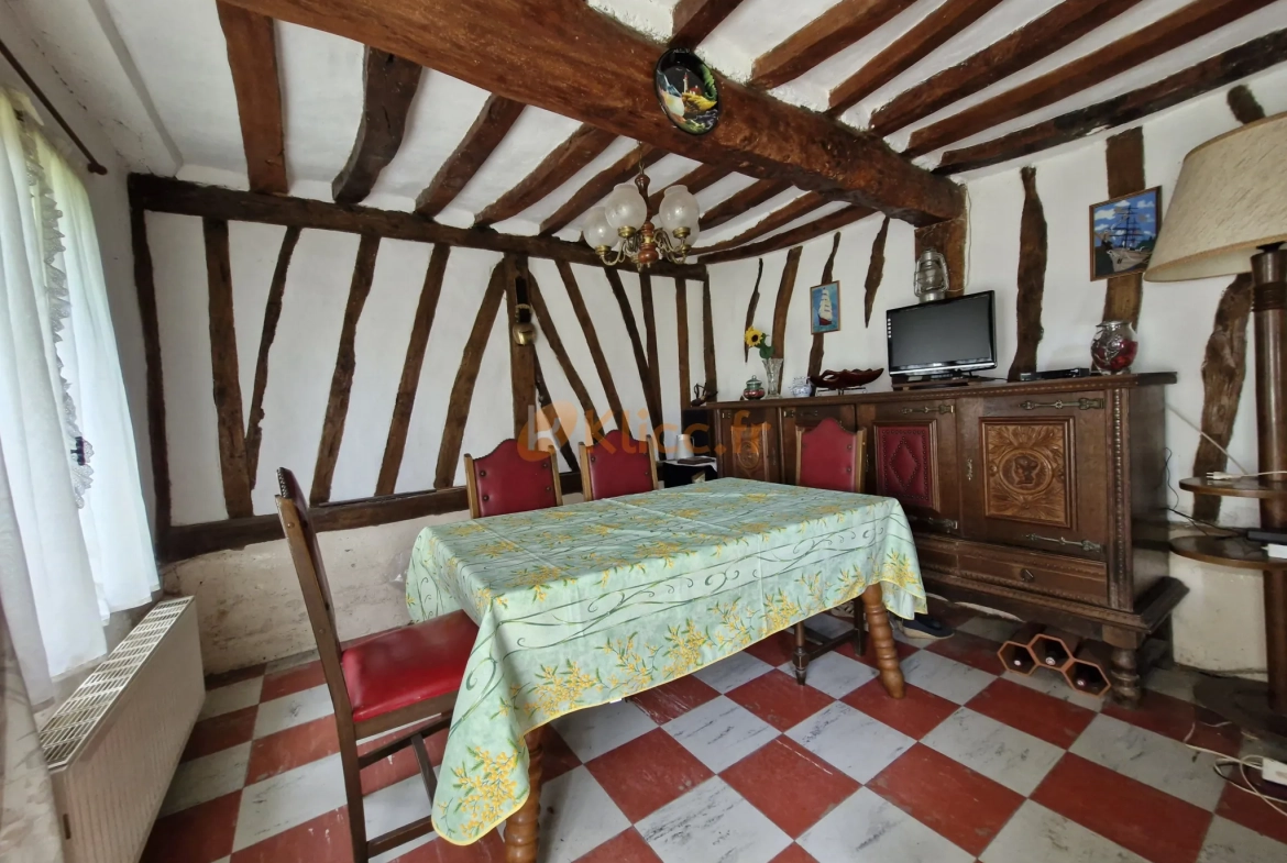 Longère à rénover à Longueville-sur-Scie avec terrain et garage - Idéal investisseur ou résidence secondaire 