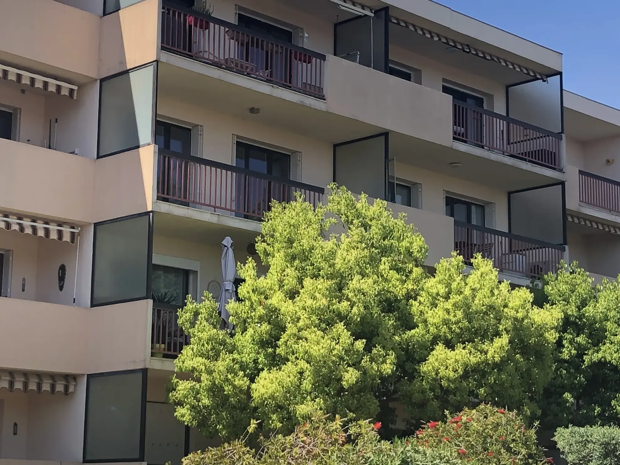 Appartement T2 rénové à Mar Vivo proche plage et amenities à La Seyne-sur-Mer 