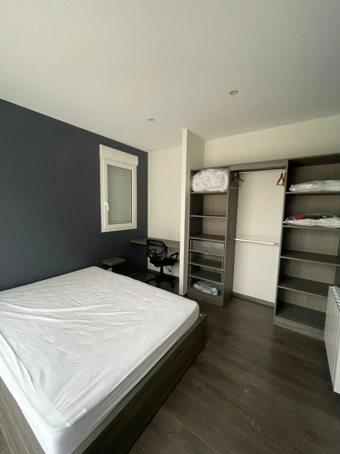 Maison à louer ou à vendre à Lonrai - 5 chambres, grande surface, parking et terrasse 