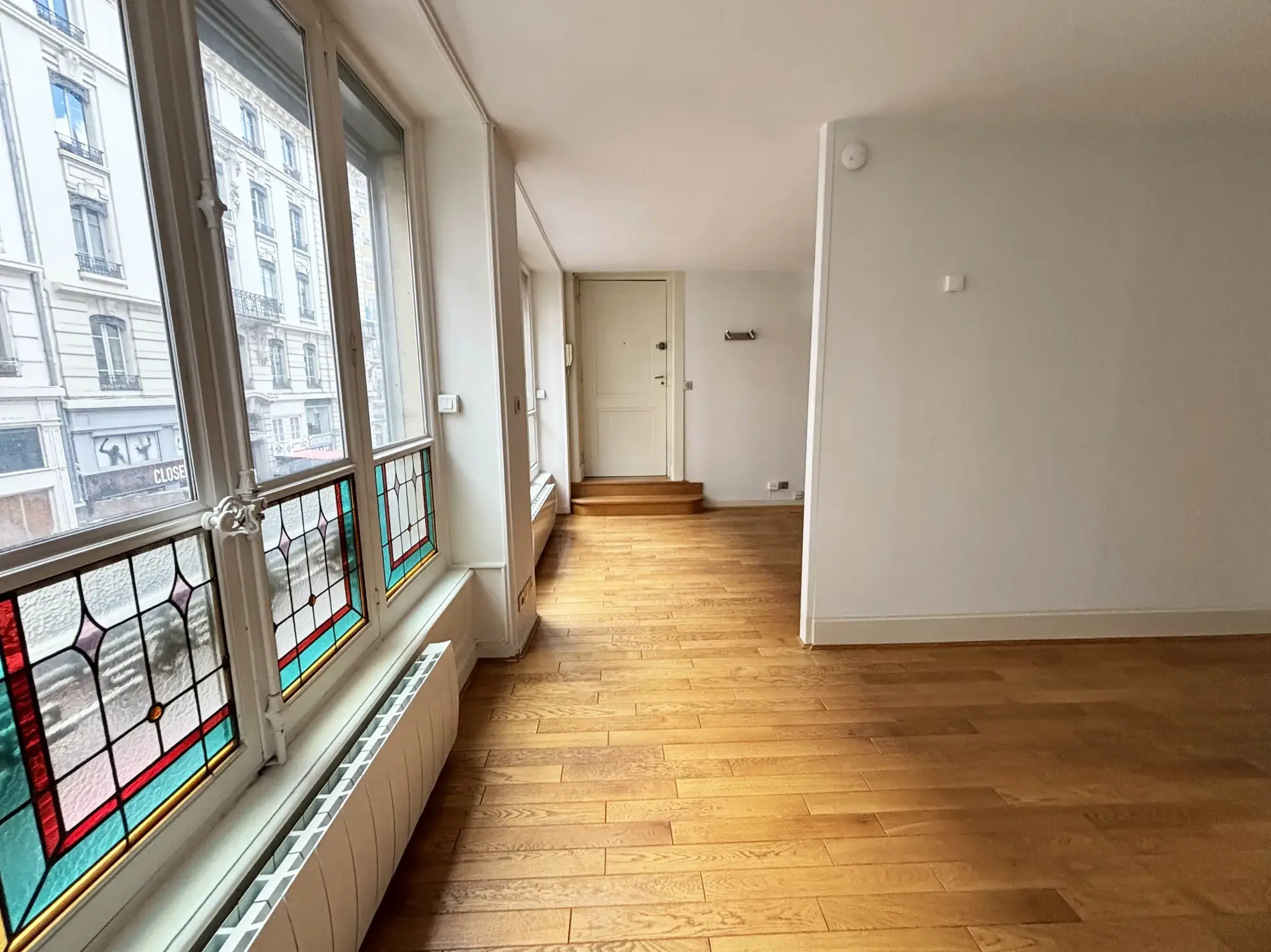 Charmant appartement de 41 m² à Lyon, quartier Sathonay, avec vitraux et parquet d'origine 