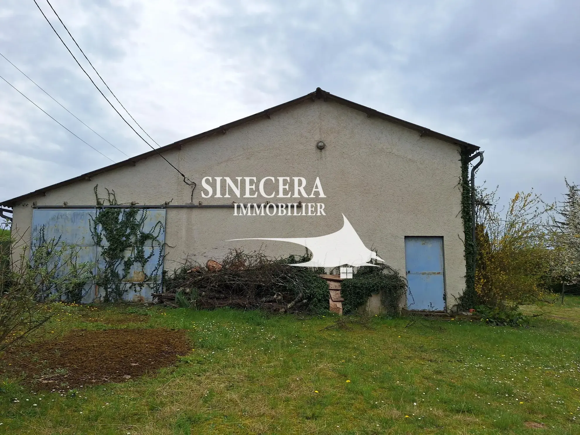 Magnifique maison de 170 m² avec piscine et studio indépendant à Bourdeilles 