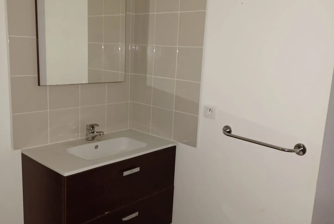 Studio à vendre à Guilvinec de 31,45 m² avec équipements modernes 