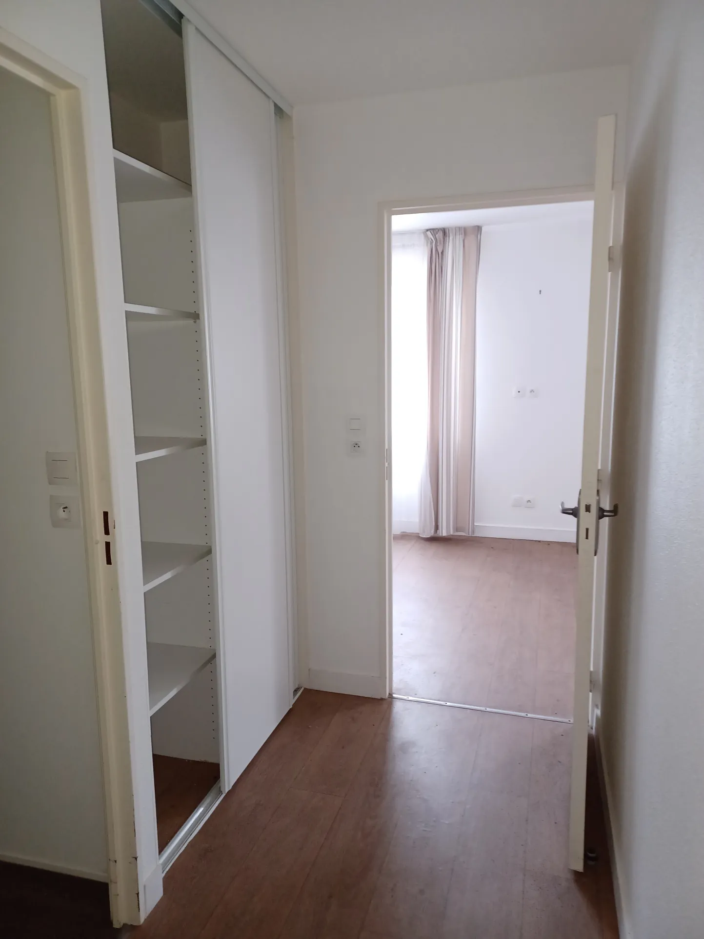 Studio à vendre à Guilvinec de 31,45 m² avec équipements modernes 
