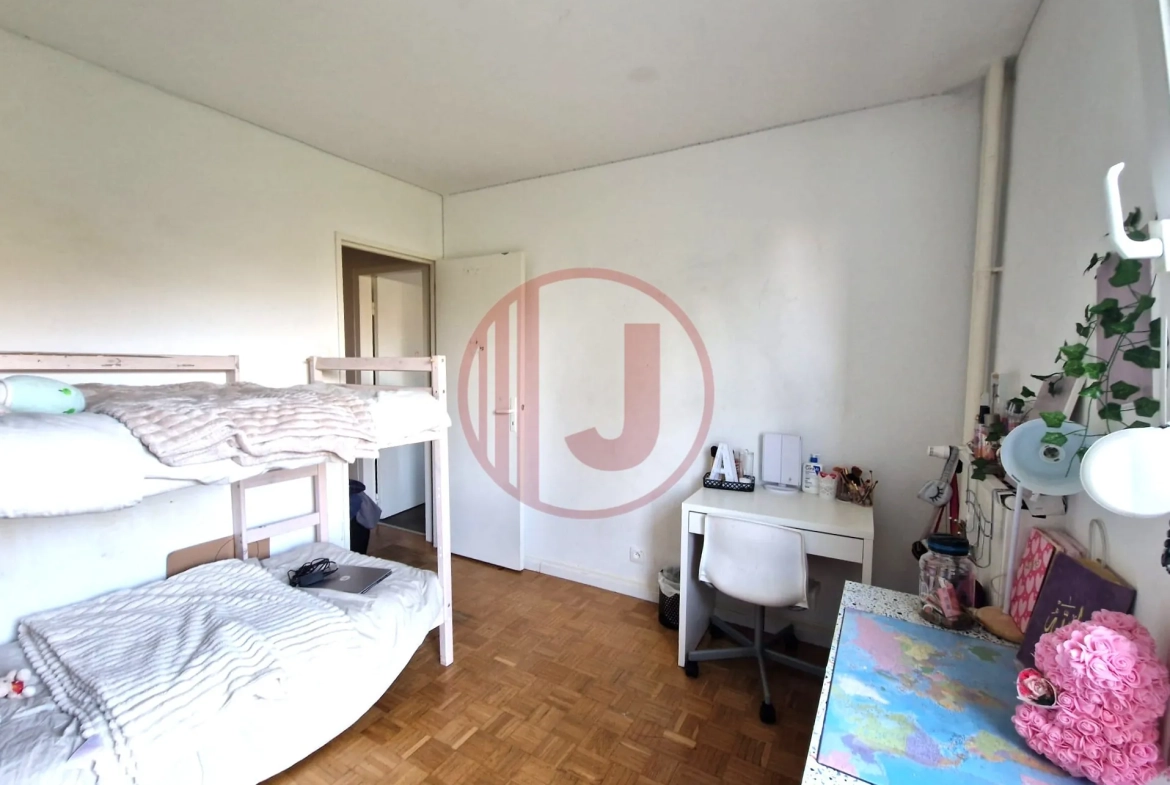 Appartement F5 lumineux à Illzach - Investissement locatif sécurisé de 80 m² 