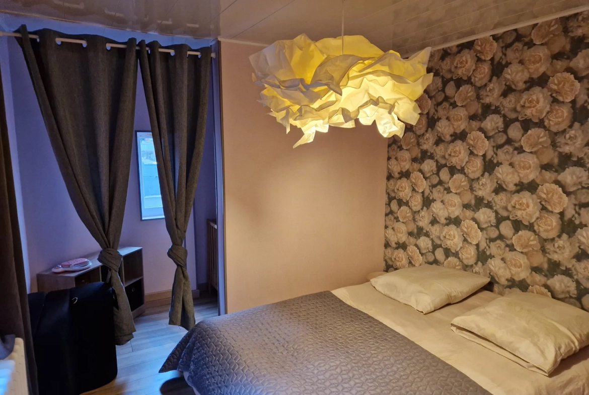 Belle maison de 193 m² avec terrain de 13426 m² proche d'Épinac 