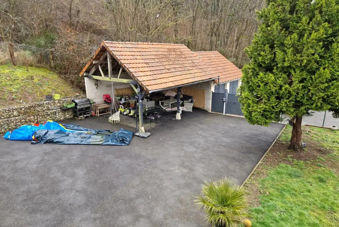 Belle maison de 193 m² avec terrain de 13426 m² proche d'Épinac 