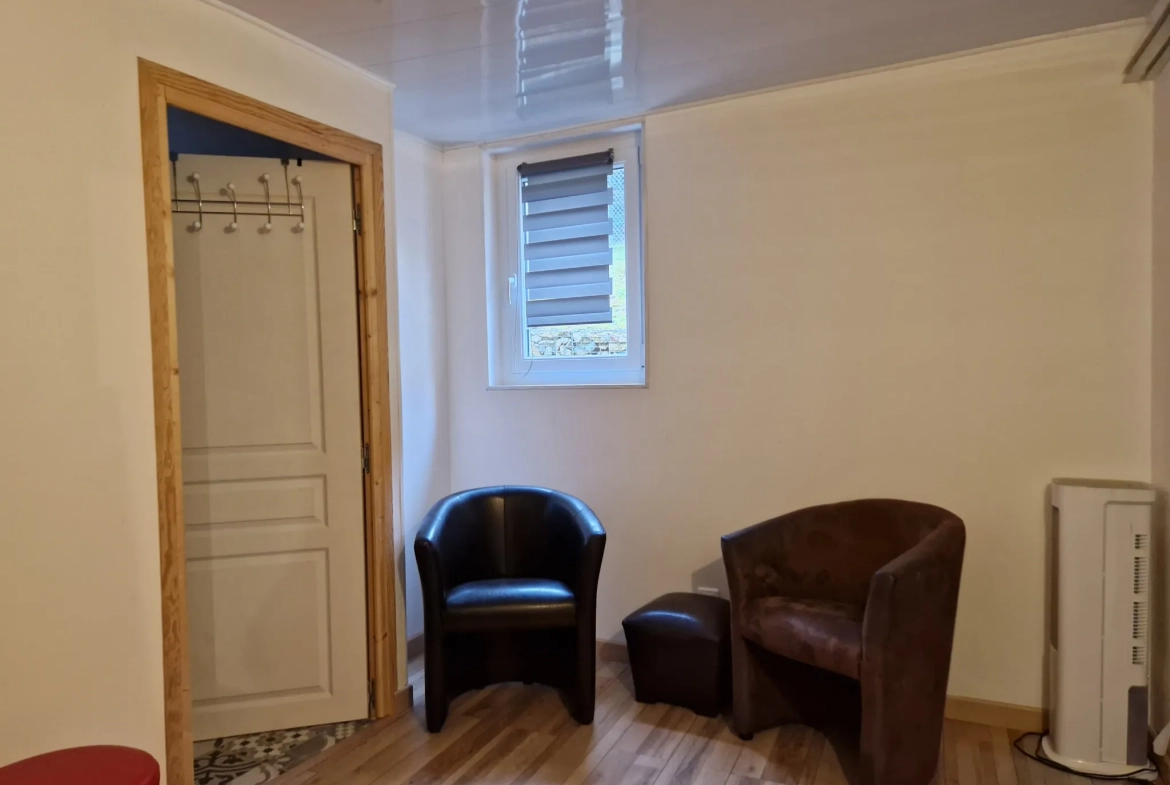 Belle maison de 193 m² avec terrain de 13426 m² proche d'Épinac 