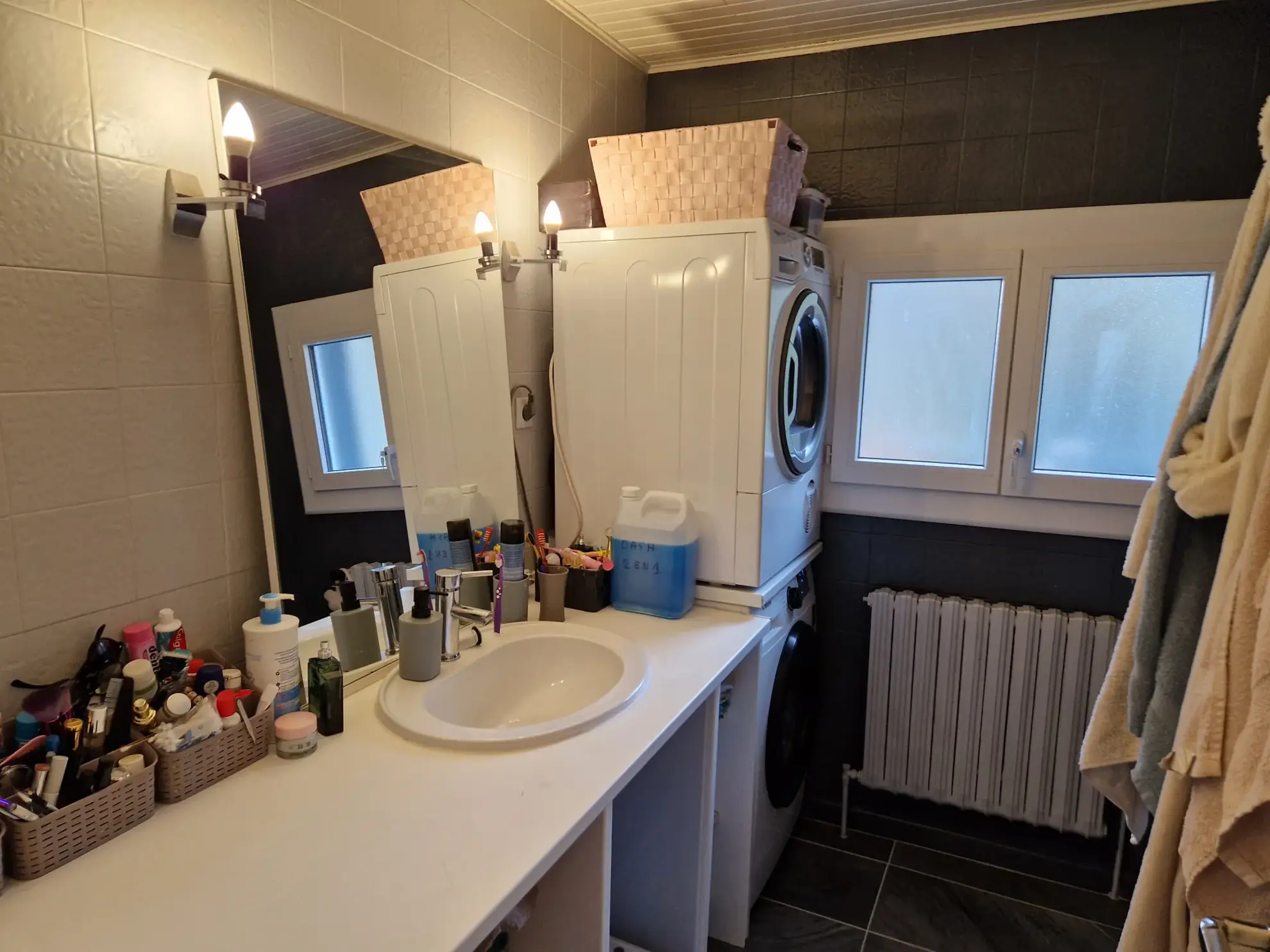 Belle maison de 193 m² avec terrain de 13426 m² proche d'Épinac 