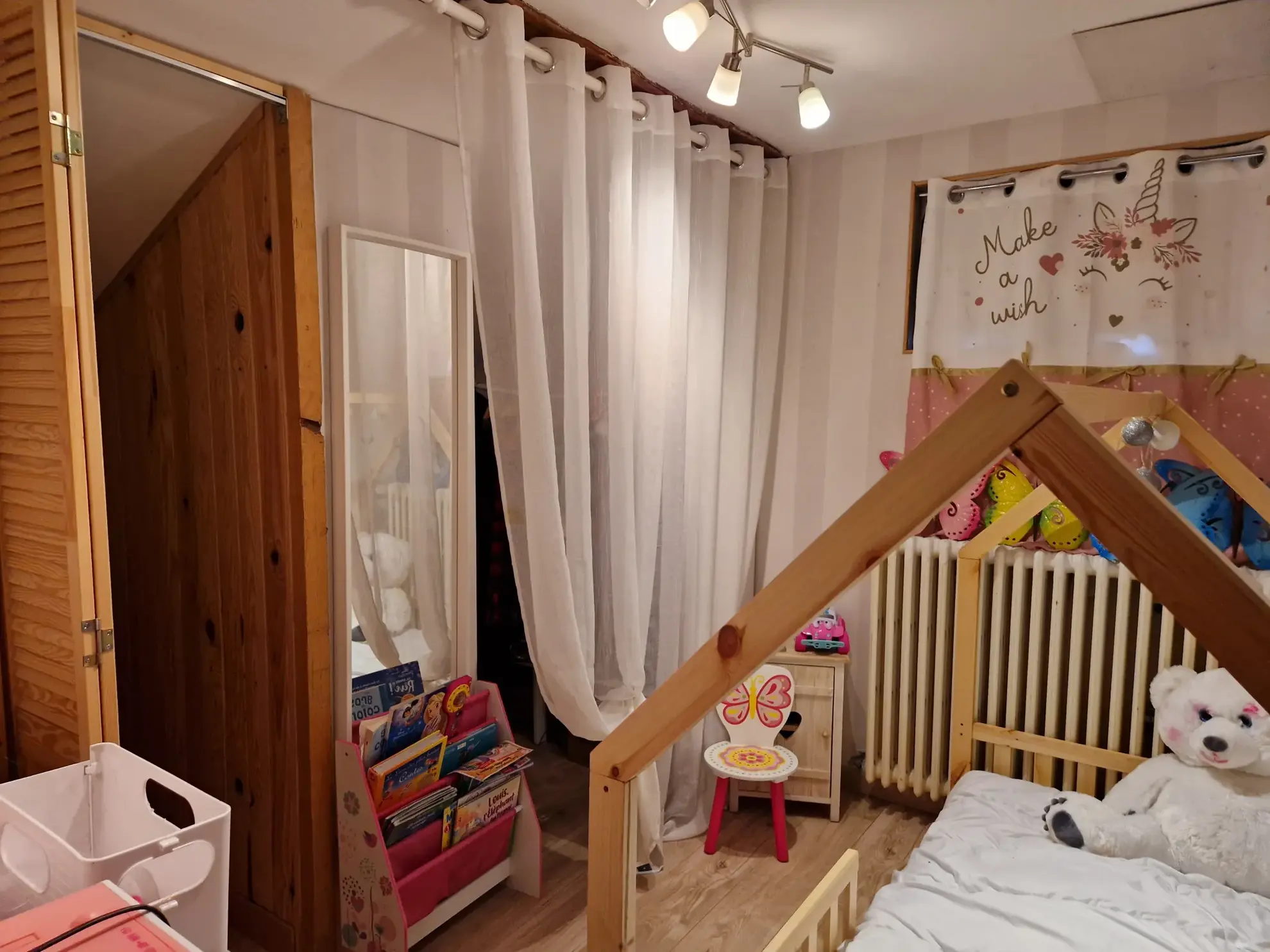 Belle maison de 193 m² avec terrain de 13426 m² proche d'Épinac 