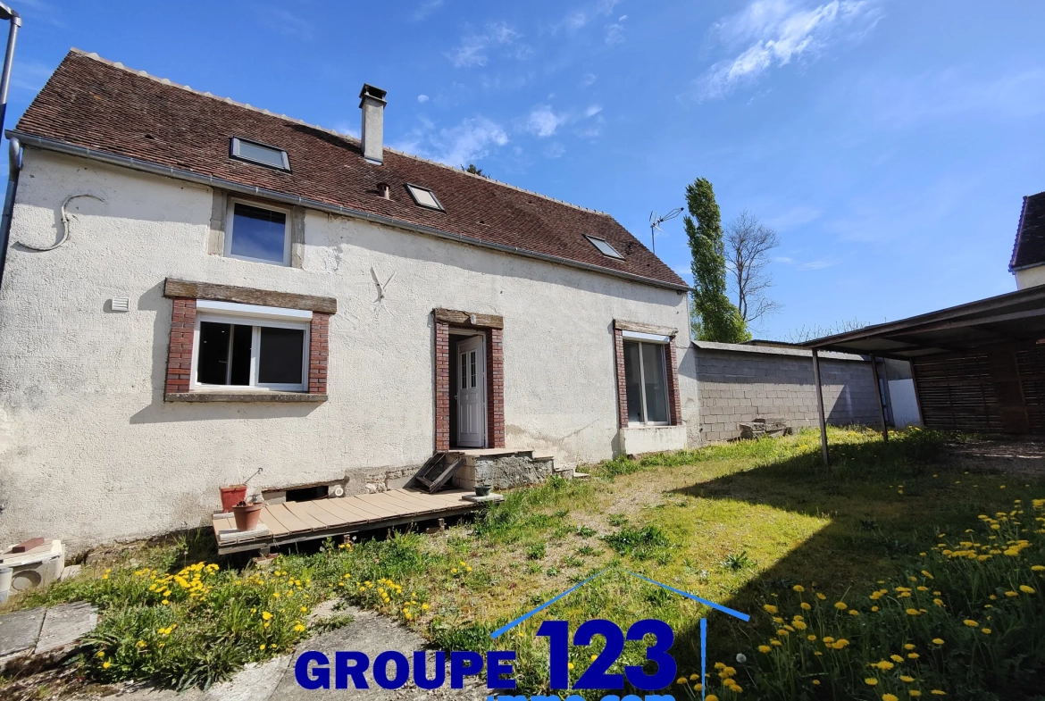 Maison avec dépendance à vendre à Ormoy en Yonne, 85m² avec garage et toit-terrasse 