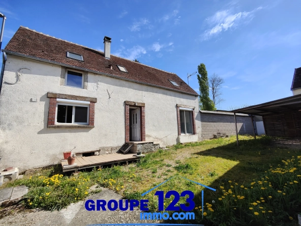 Maison avec dépendance à vendre à Ormoy en Yonne, 85m² avec garage et toit-terrasse