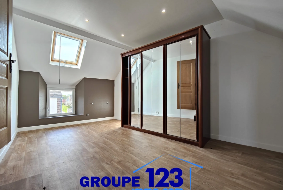 Maison avec dépendance à vendre à Ormoy en Yonne, 85m² avec garage et toit-terrasse 