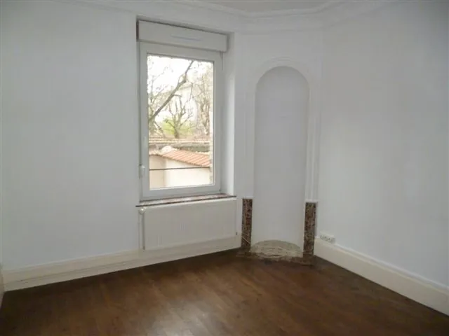Appartement 3 pièces avec terrasse à Nancy proche gare et campus 