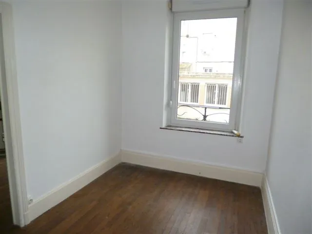 Appartement 3 pièces avec terrasse à Nancy proche gare et campus 