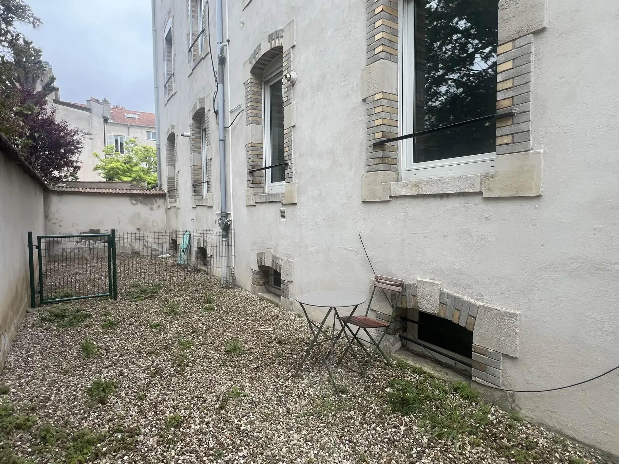 Appartement 3 pièces avec terrasse à Nancy proche gare et campus 