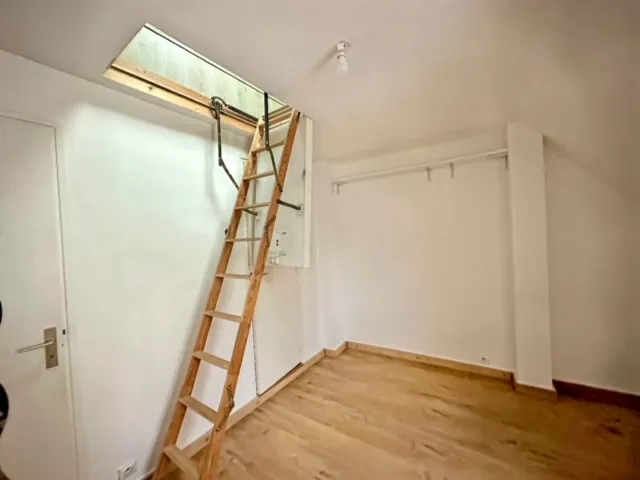 Appartement de 29,8 m² à Saint-Germain-en-Laye - Petite surface dans immeuble historique 