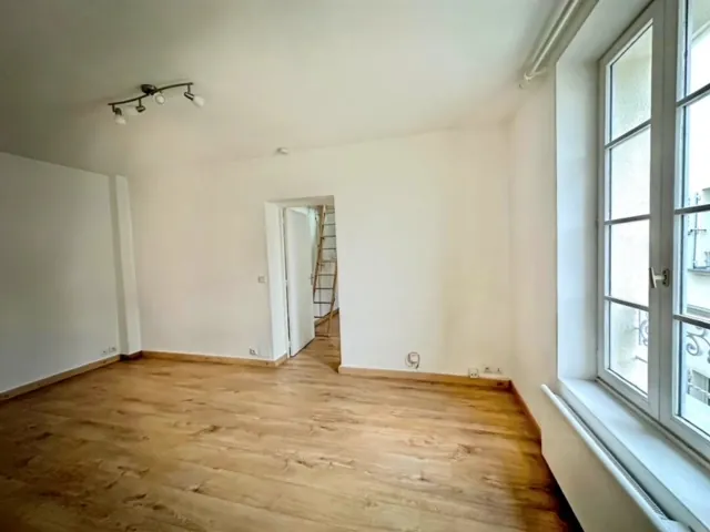 Appartement de 29,8 m² à Saint-Germain-en-Laye - Petite surface dans immeuble historique 