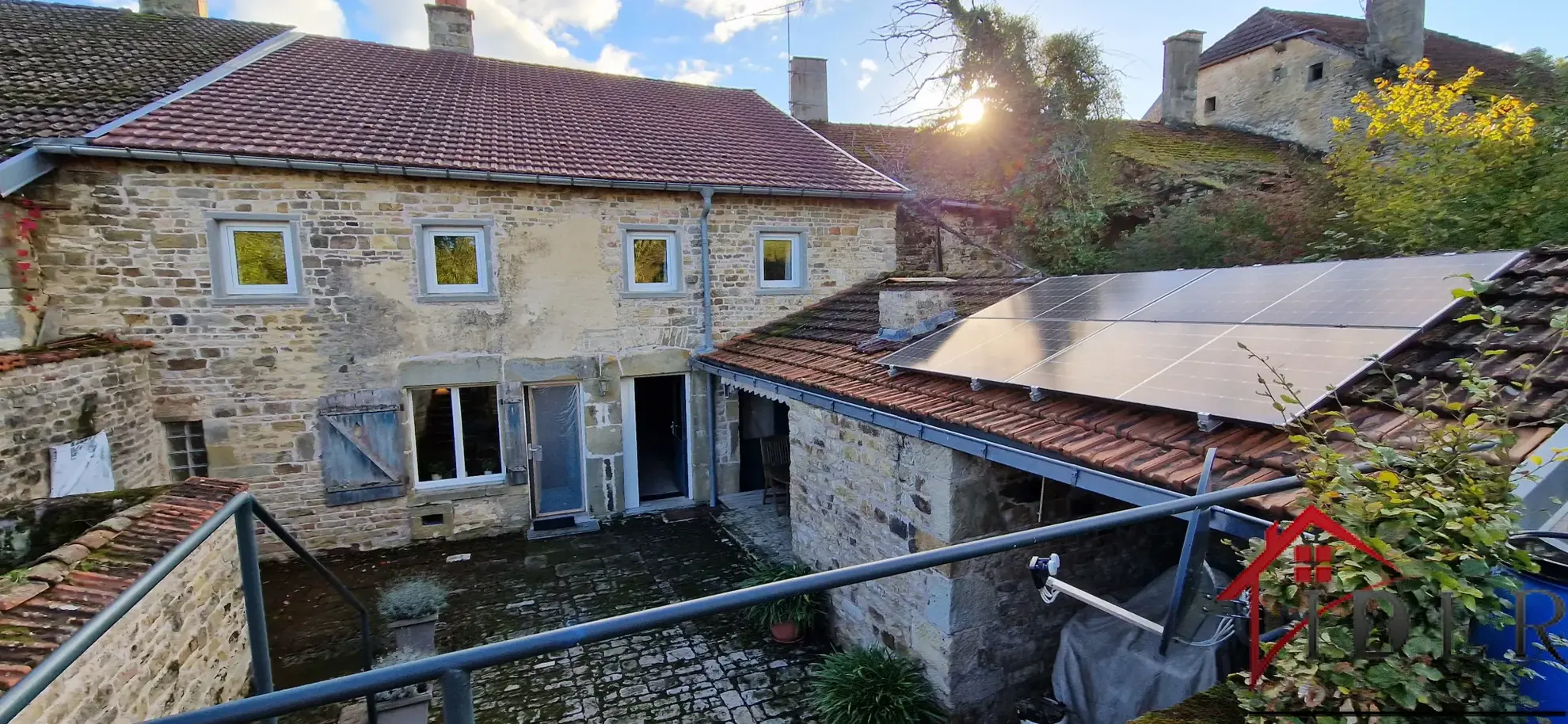 Maison authentique du XVIIIe siècle à Laneuvelle, charme et tranquillité 