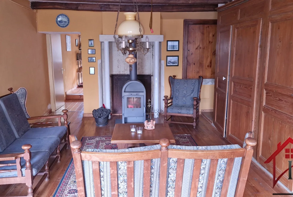 Maison authentique du XVIIIe siècle à Laneuvelle, charme et tranquillité 