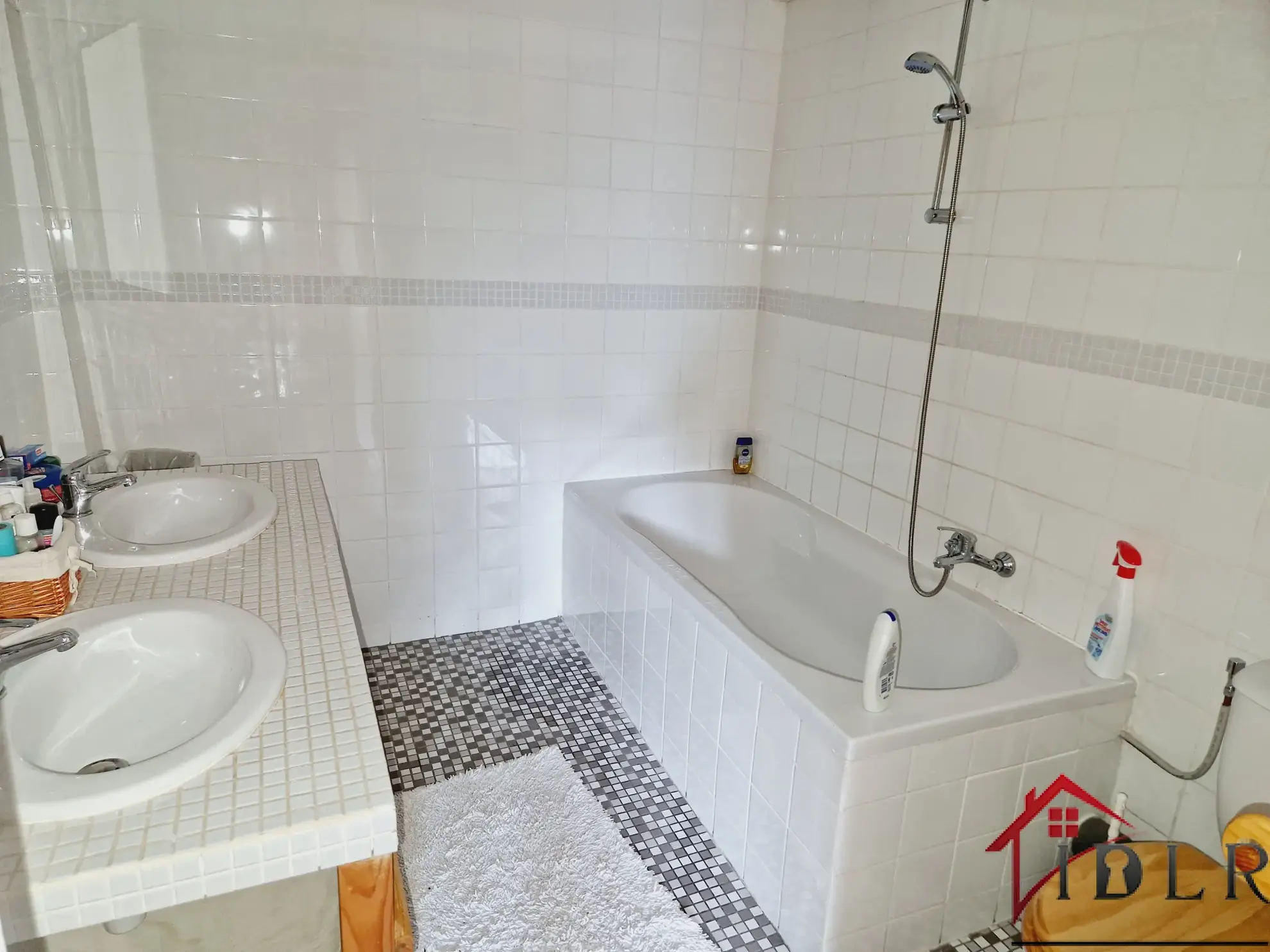 Maison authentique du XVIIIe siècle à Laneuvelle, charme et tranquillité 