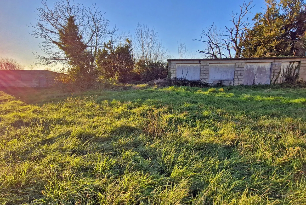 Terrain constructible de 2000 m² à Cozes, proche Royan 