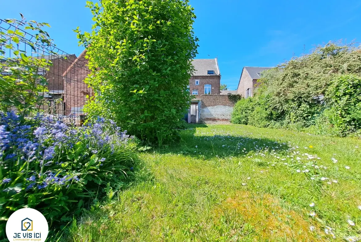 Maison semi-individuelle à Locon près de Béthune avec garage et jardin 