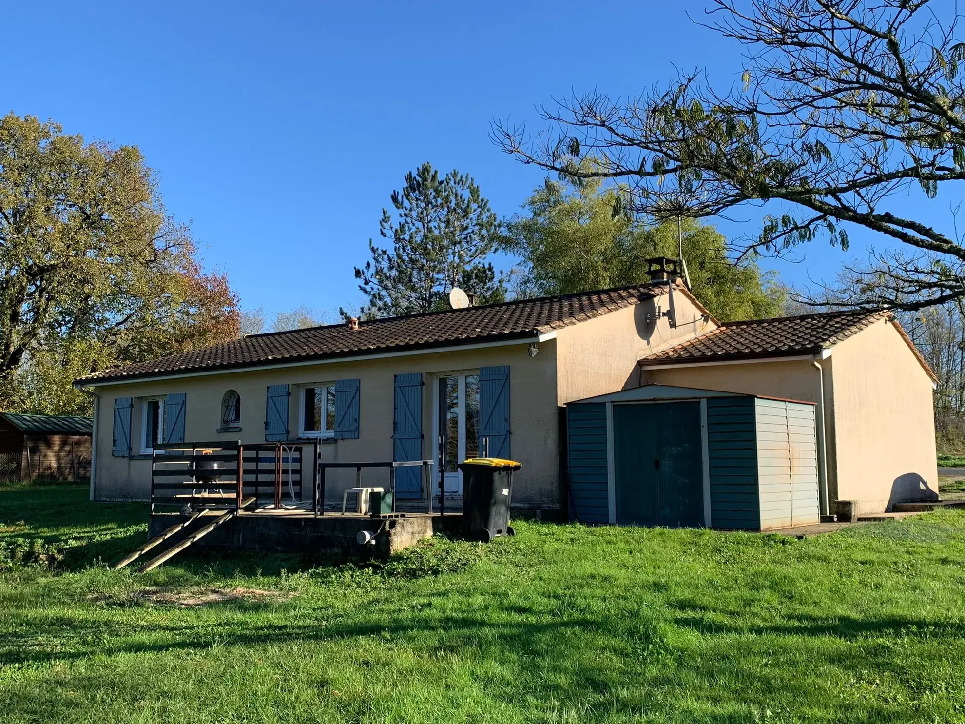 Maison traditionnelle de 89 m² avec jardin et garage à Sauveterre de Guyenne 