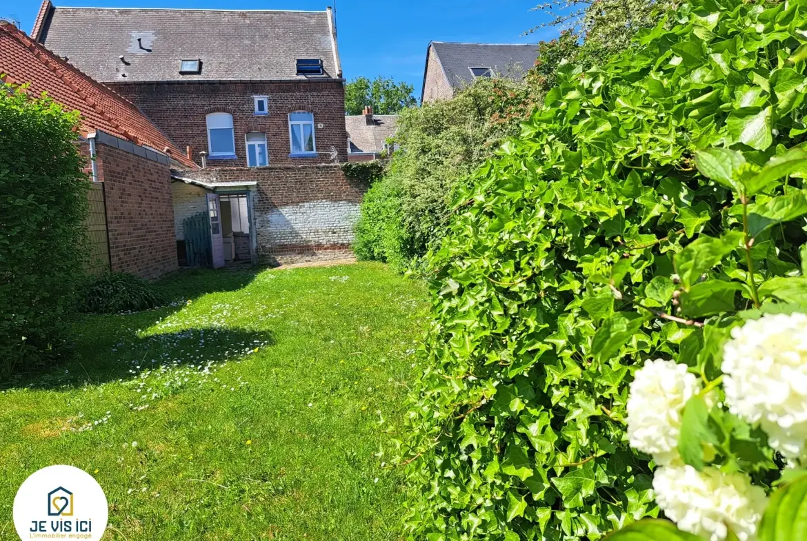 Maison semi-individuelle à Locon près de Béthune avec garage et jardin 