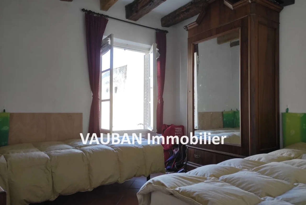 Appartement T2 à vendre à Briançon avec vue sur Vauban - 31,44 m² 